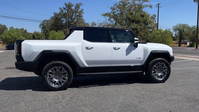 2025 GMC HUMMER EV Pickup Vehicle Photo in TURLOCK, CA 95380-4918