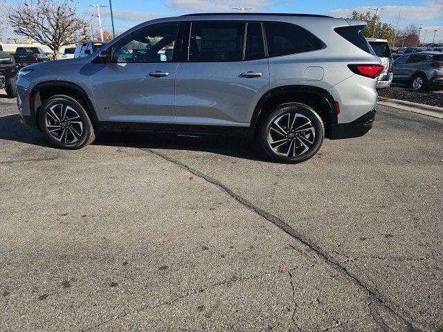 2025 Buick Enclave Vehicle Photo in Fishers, IN 46038