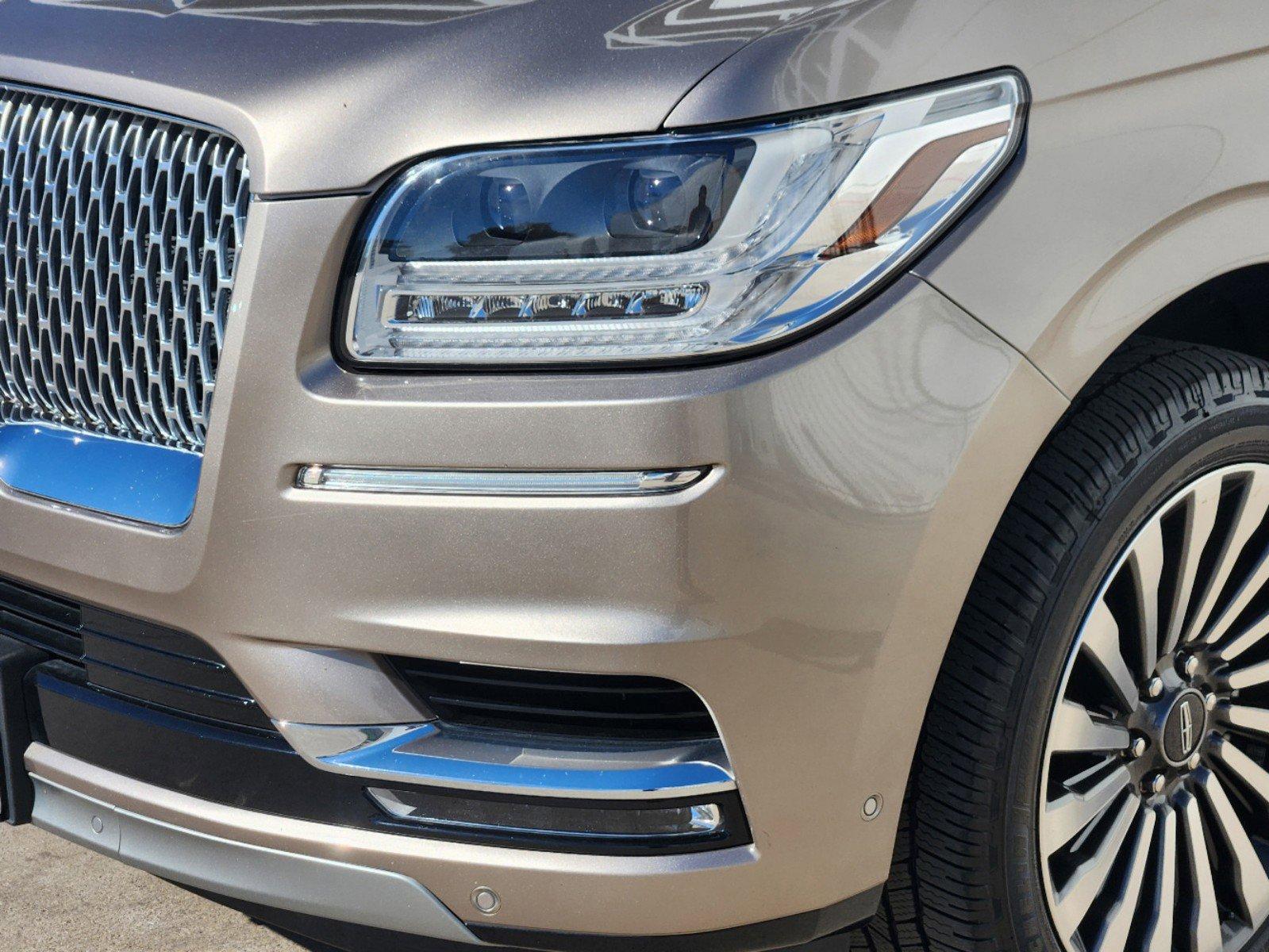 2019 Lincoln Navigator L Vehicle Photo in GRAPEVINE, TX 76051-8302