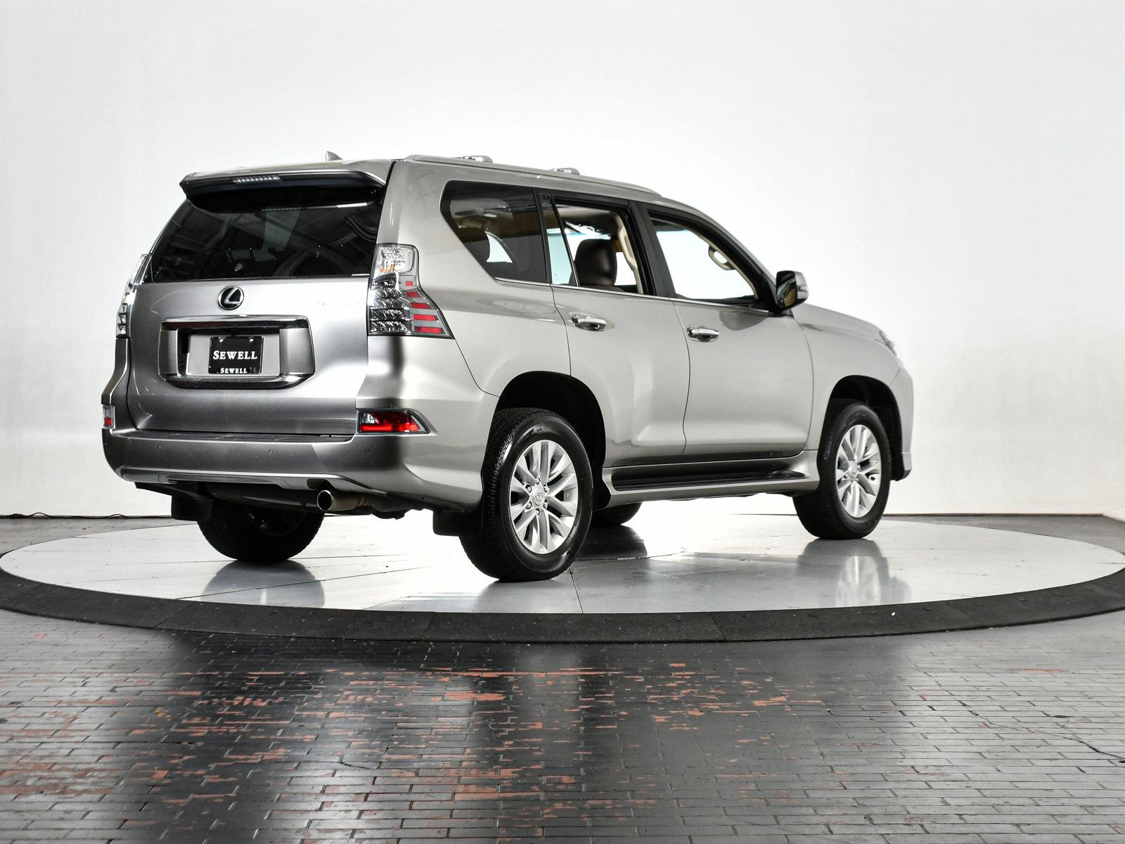 2022 Lexus GX 460 Vehicle Photo in DALLAS, TX 75235