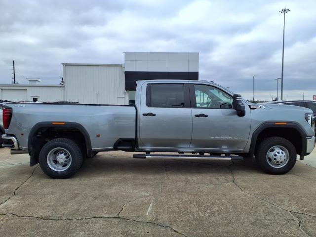 2024 GMC Sierra 3500 HD Vehicle Photo in ROSENBERG, TX 77471-5675