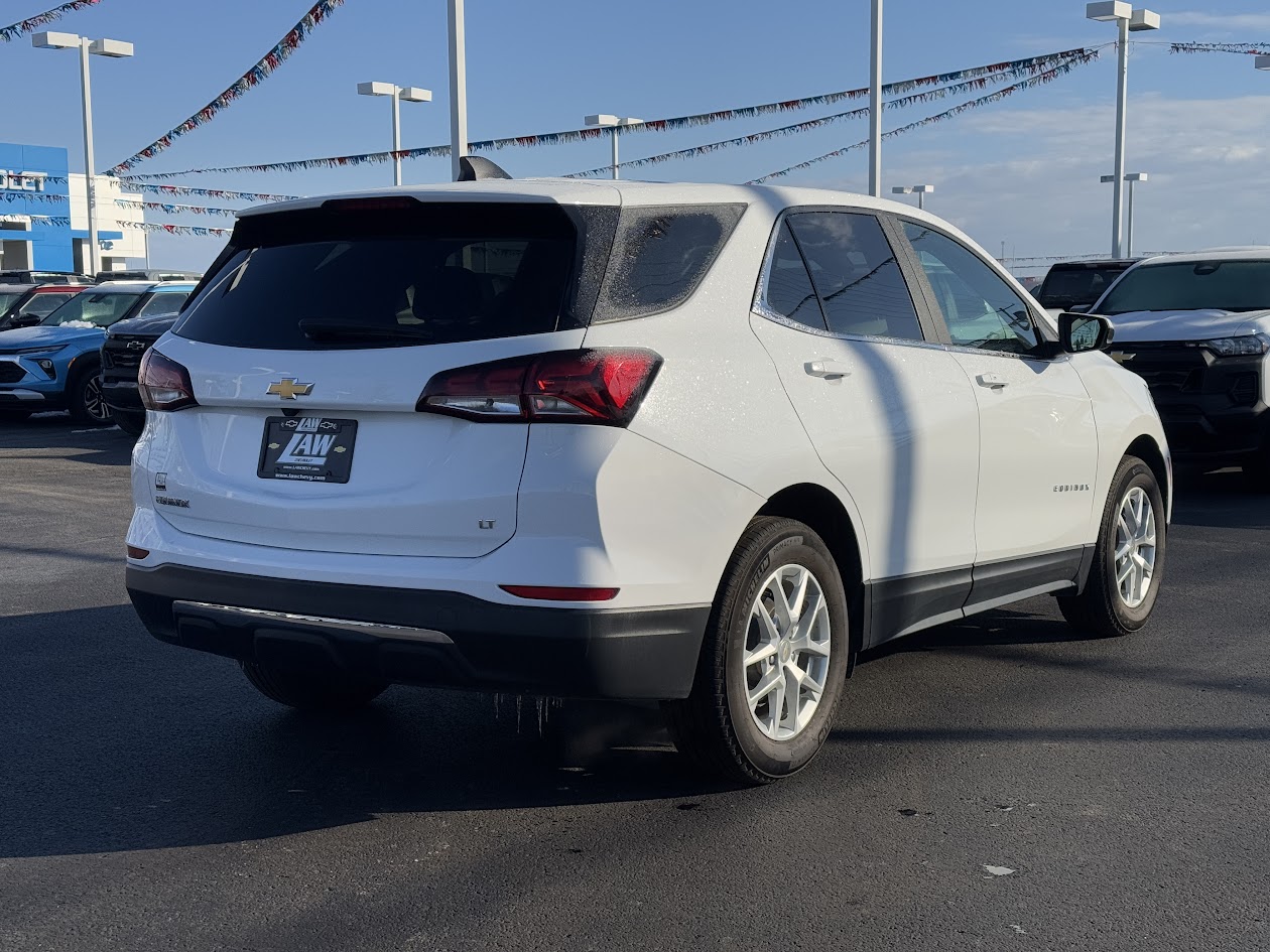 2023 Chevrolet Equinox Vehicle Photo in BOONVILLE, IN 47601-9633