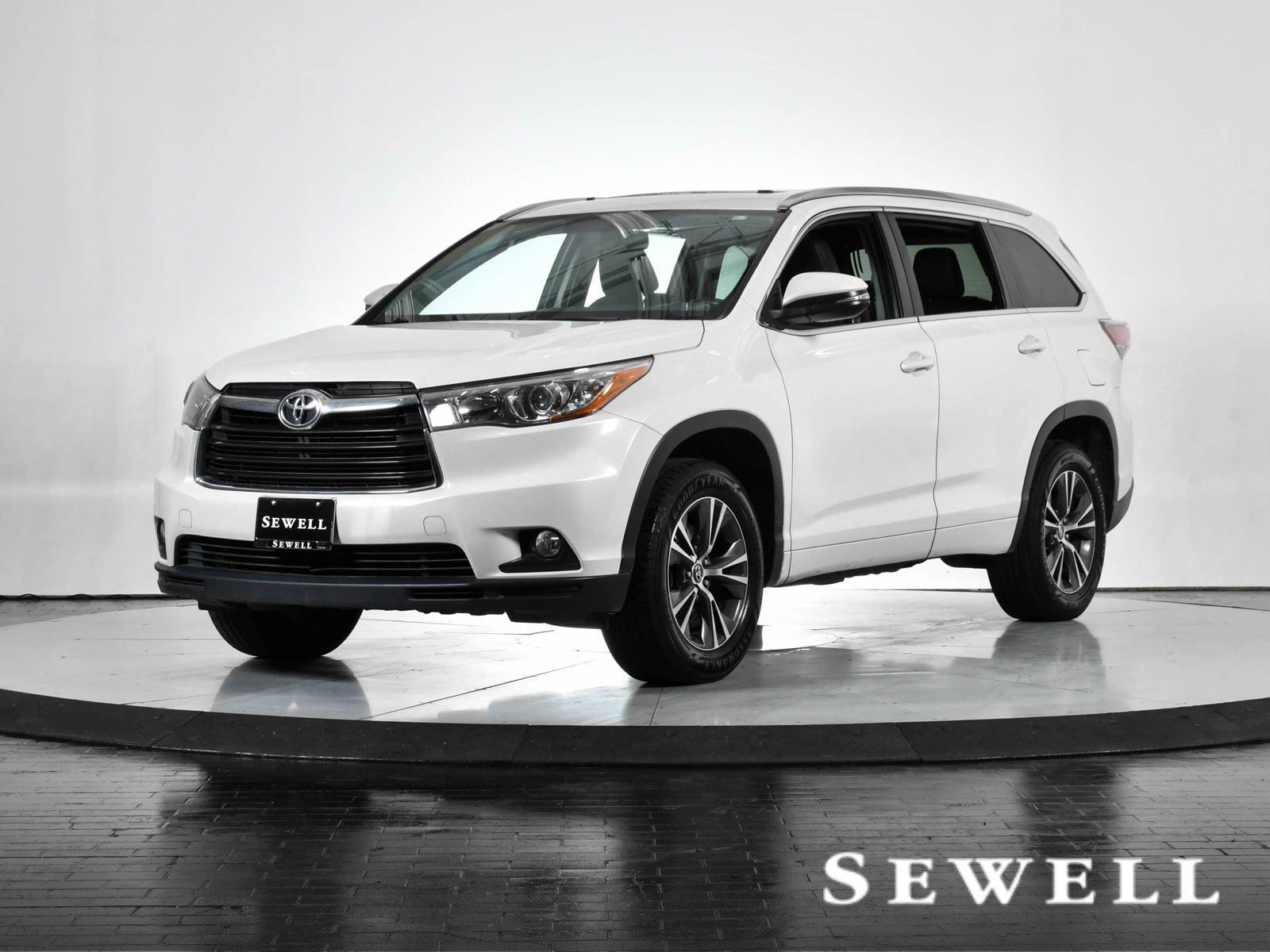 2016 Toyota Highlander Vehicle Photo in DALLAS, TX 75235