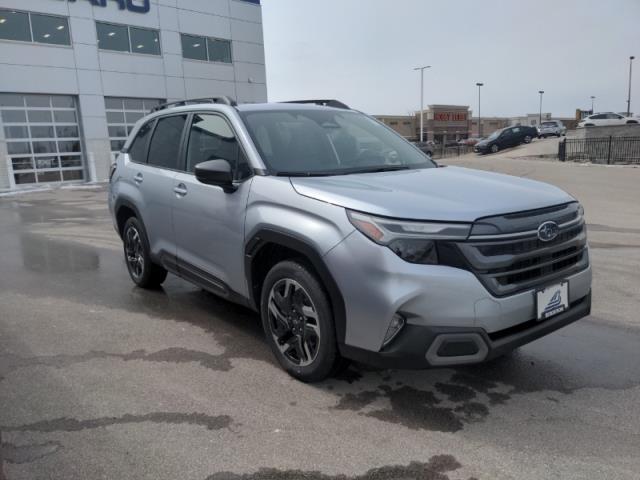 2025 Subaru Forester Vehicle Photo in Green Bay, WI 54304