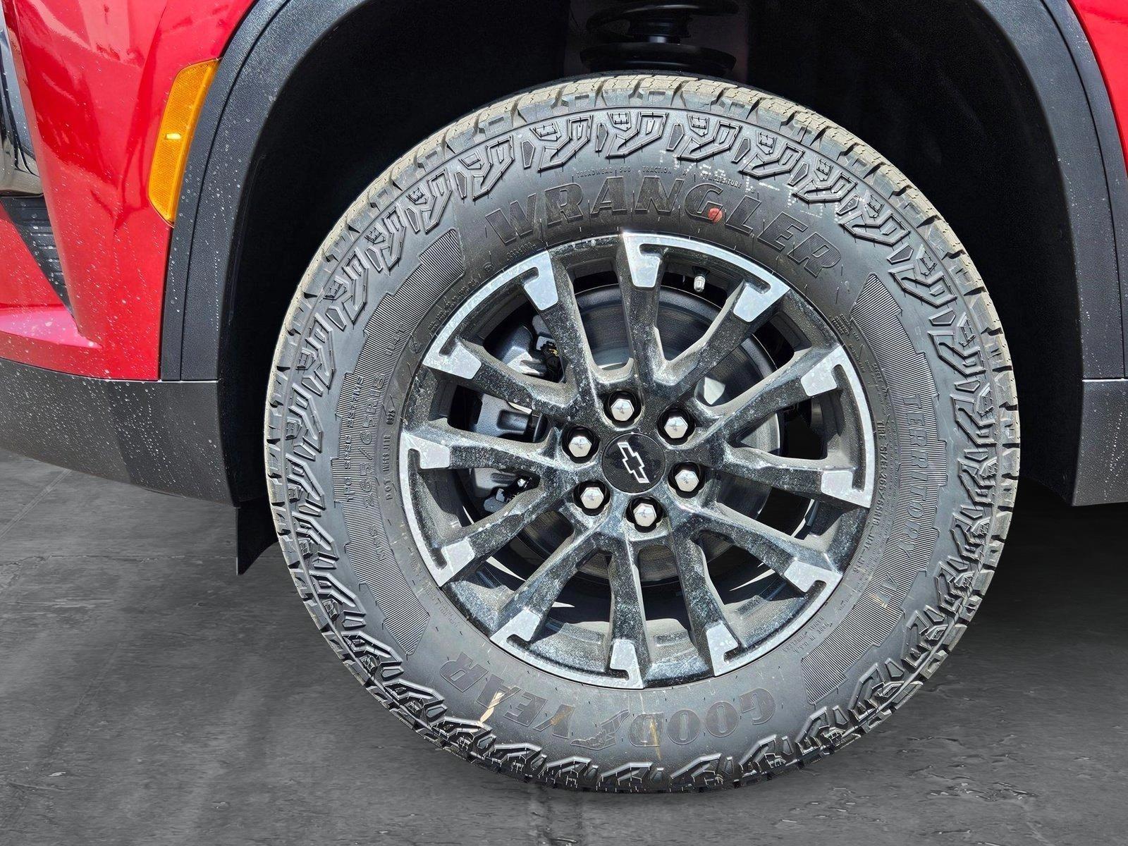 2025 Chevrolet Traverse Vehicle Photo in PEORIA, AZ 85382-3715