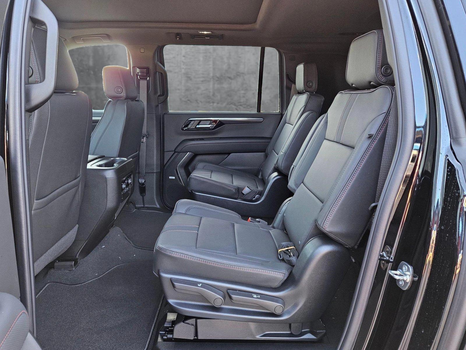2025 Chevrolet Suburban Vehicle Photo in AMARILLO, TX 79103-4111