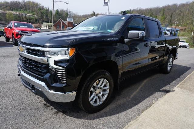 2022 Chevrolet Silverado 1500 Vehicle Photo in FAIRMONT, WV 26554-2318
