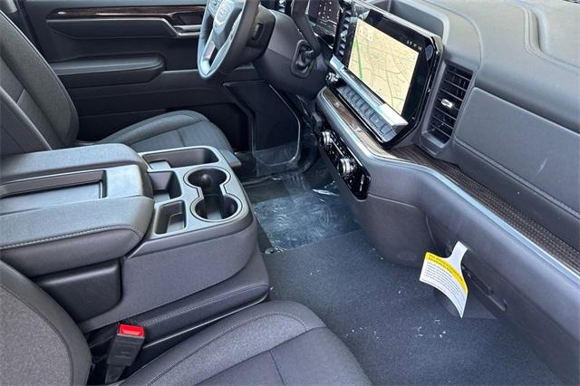 2025 GMC Sierra 1500 Vehicle Photo in ELK GROVE, CA 95757-8703