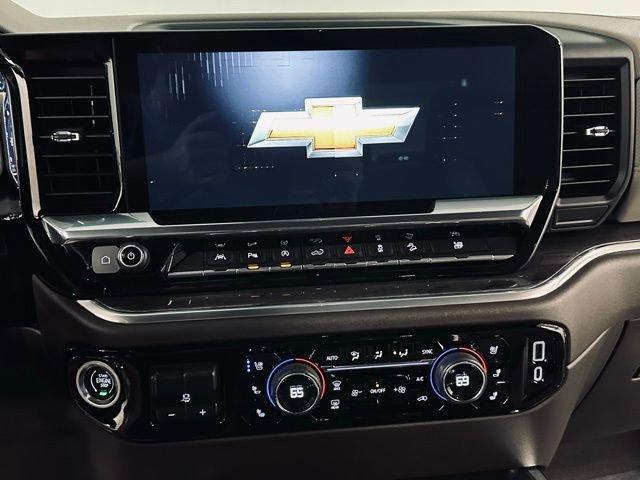 2022 Chevrolet Silverado 1500 Vehicle Photo in MEDINA, OH 44256-9631