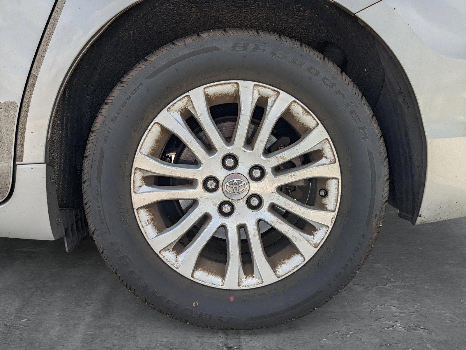 2011 Toyota Sienna Vehicle Photo in Davie, FL 33331