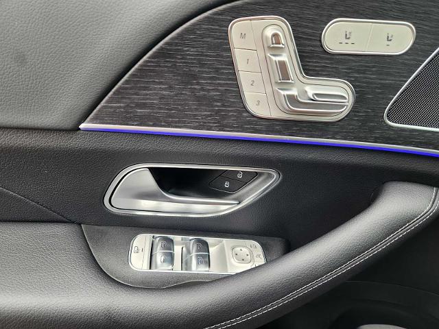 2025 Mercedes-Benz GLE Vehicle Photo in HOUSTON, TX 77079