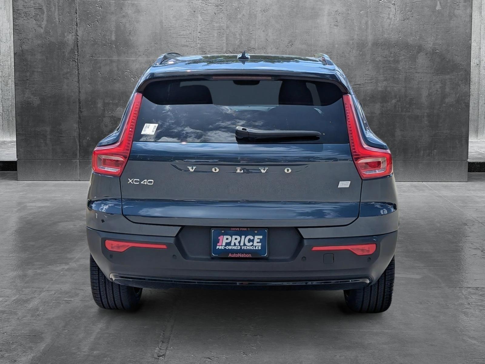 2022 Volvo XC40 Recharge Pure Electric Vehicle Photo in Delray Beach, FL 33444