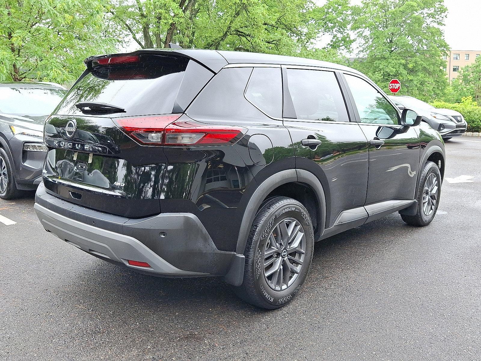 2023 Nissan Rogue Vehicle Photo in Jenkintown, PA 19046