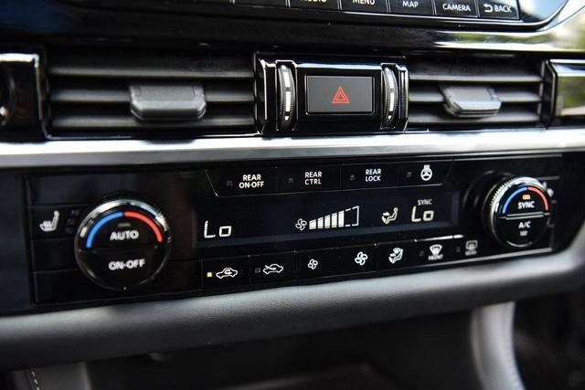 2023 Nissan Pathfinder Vehicle Photo in Ballwin, MO 63011