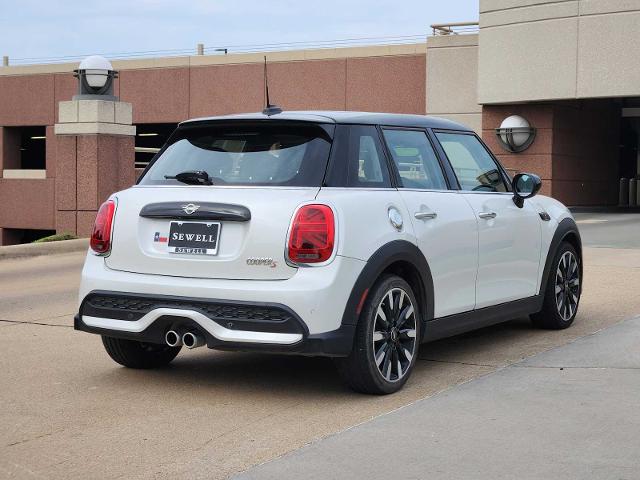 2024 MINI Cooper S Hardtop 4 Door Vehicle Photo in PLANO, TX 75024