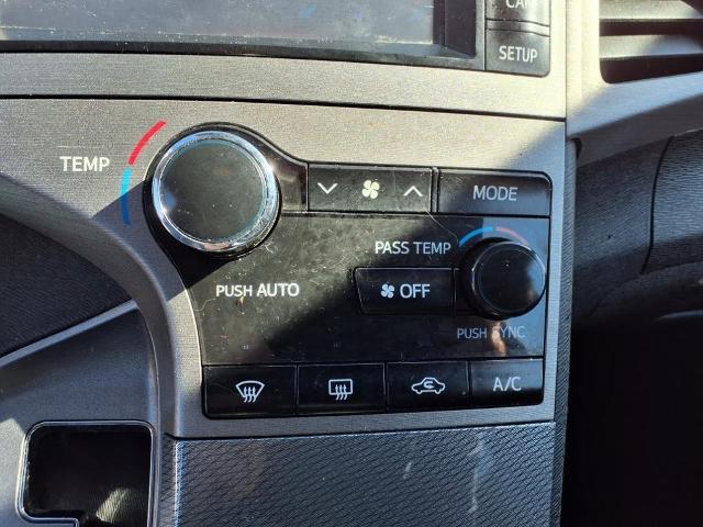 2013 Toyota Venza Vehicle Photo in HENDERSON, NC 27536-2966