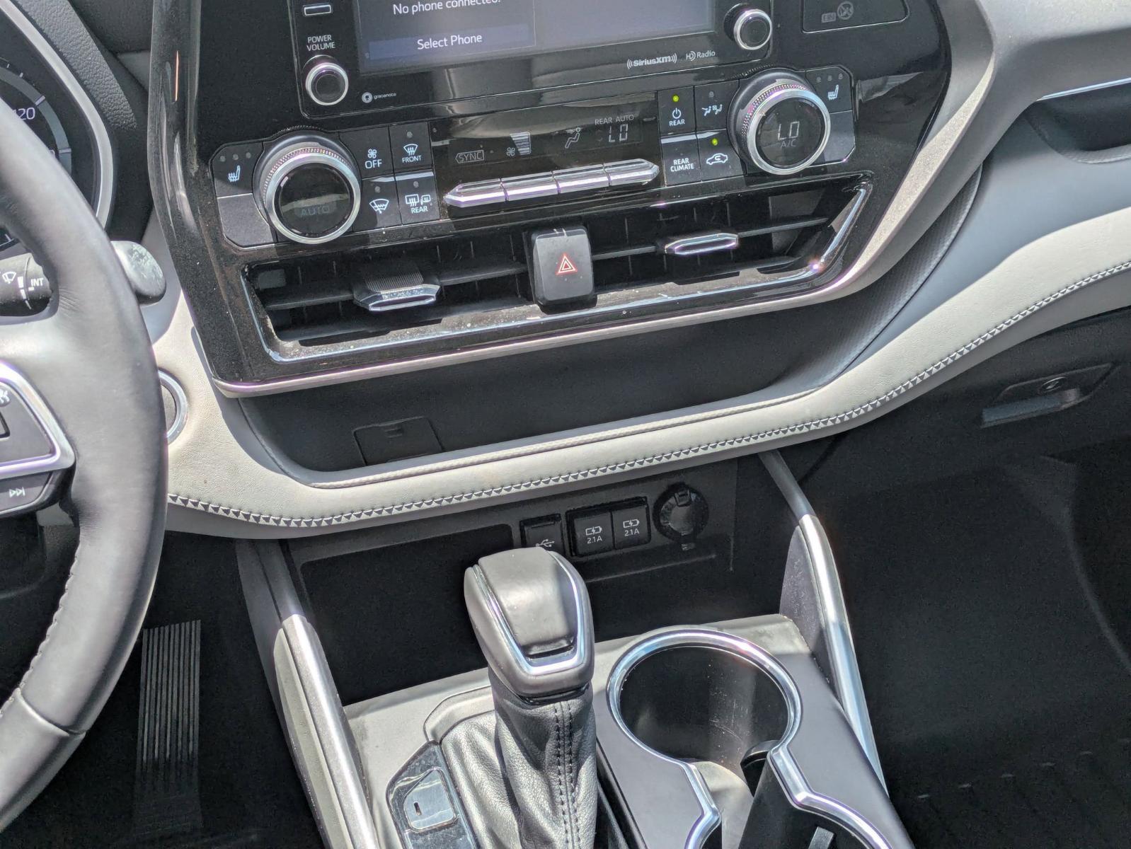 2021 Toyota Highlander Vehicle Photo in SELMA, TX 78154-1460