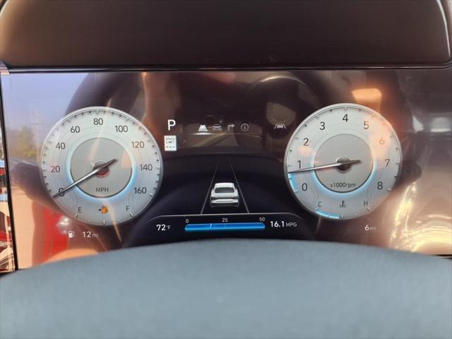 2025 Hyundai ELANTRA Vehicle Photo in Peoria, IL 61615