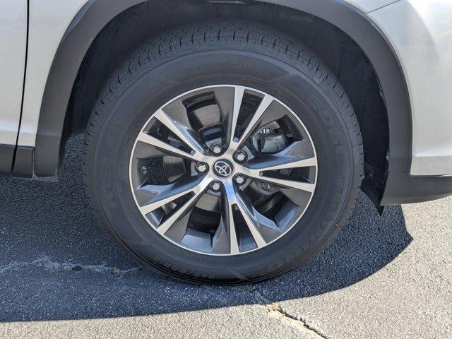 2019 Toyota Highlander Vehicle Photo in BRUNSWICK, GA 31525-1881