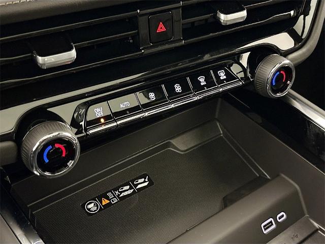 2025 Chevrolet Tahoe Vehicle Photo in PUYALLUP, WA 98371-4149