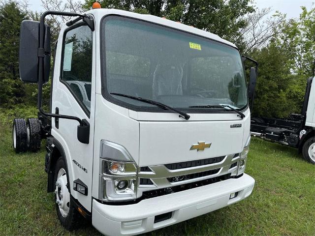 2024 Chevrolet Low Cab Forward 4500 Vehicle Photo in ALCOA, TN 37701-3235