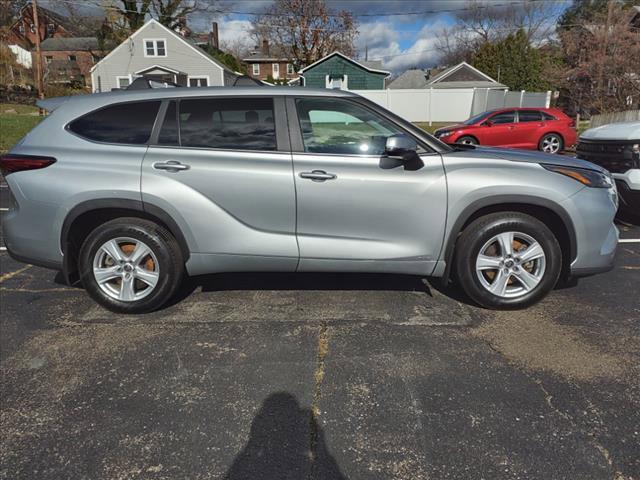 2023 Toyota HIGHLANDER Vehicle Photo in INDIANA, PA 15701-1897