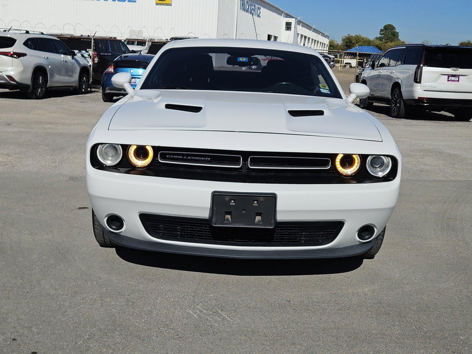 2016 Dodge Challenger Vehicle Photo in NORTH RICHLAND HILLS, TX 76180-7199