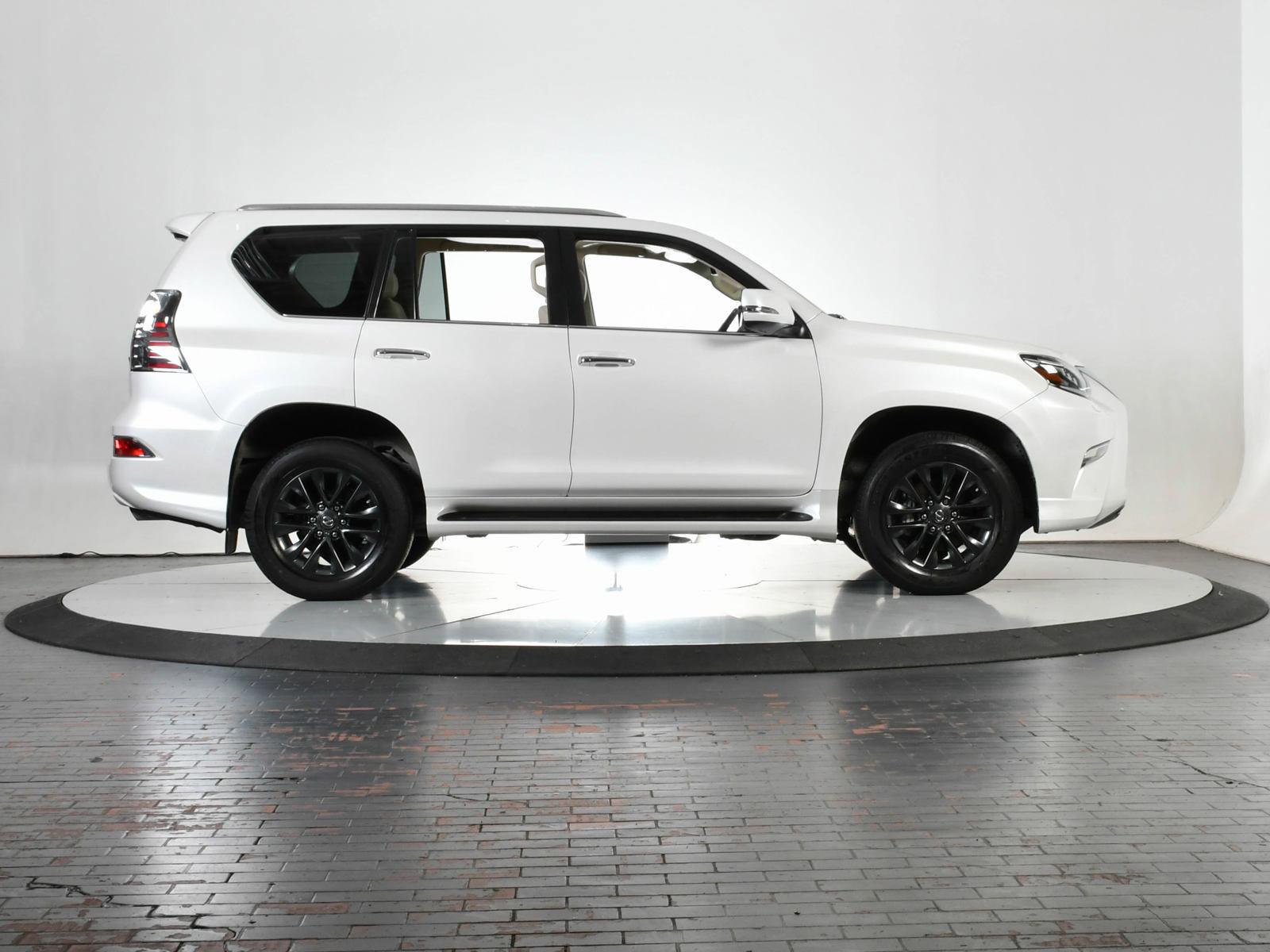 2023 Lexus GX 460 Vehicle Photo in DALLAS, TX 75235