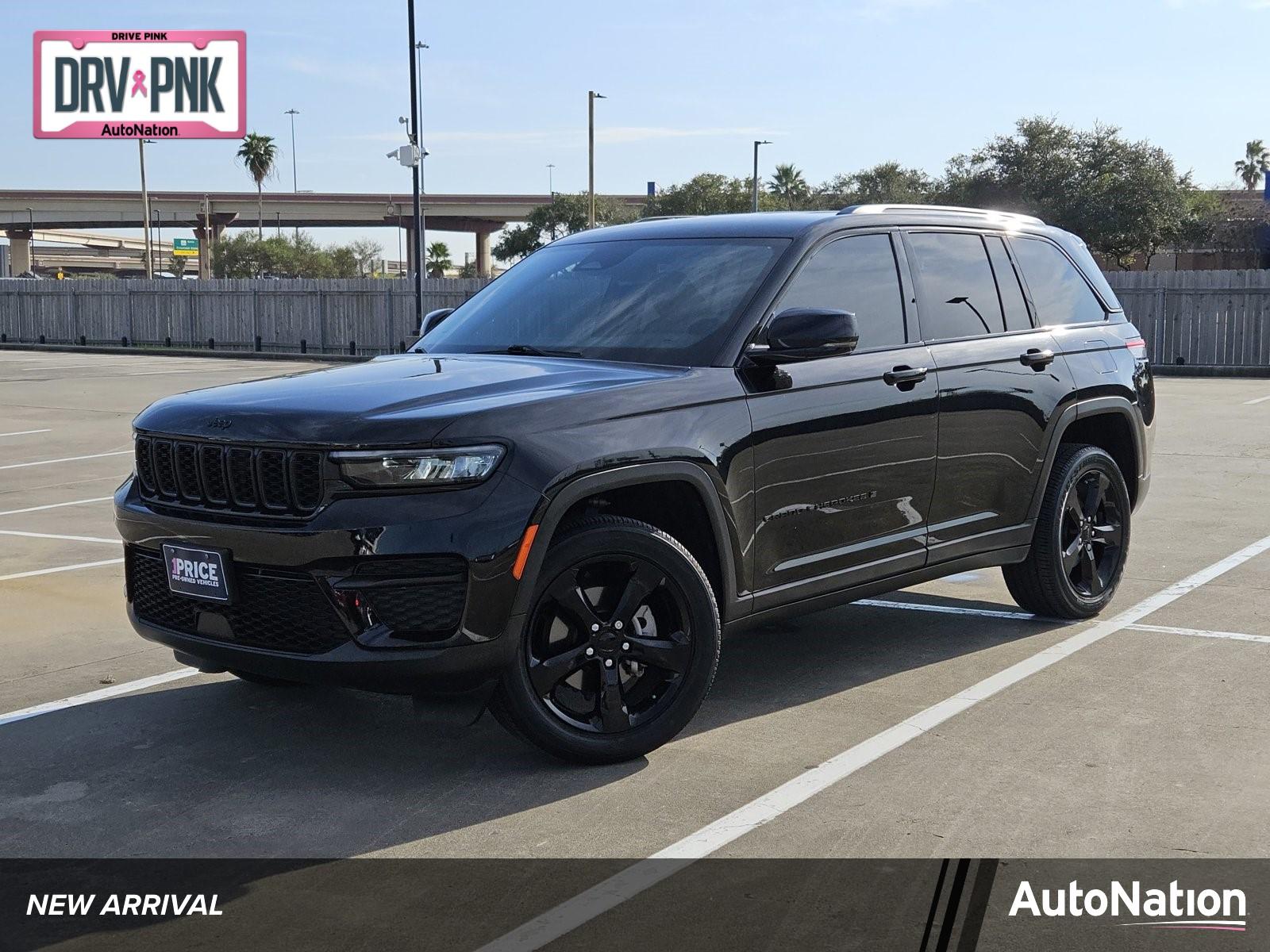 2023 Jeep GRANC Vehicle Photo in CORPUS CHRISTI, TX 78416-1100