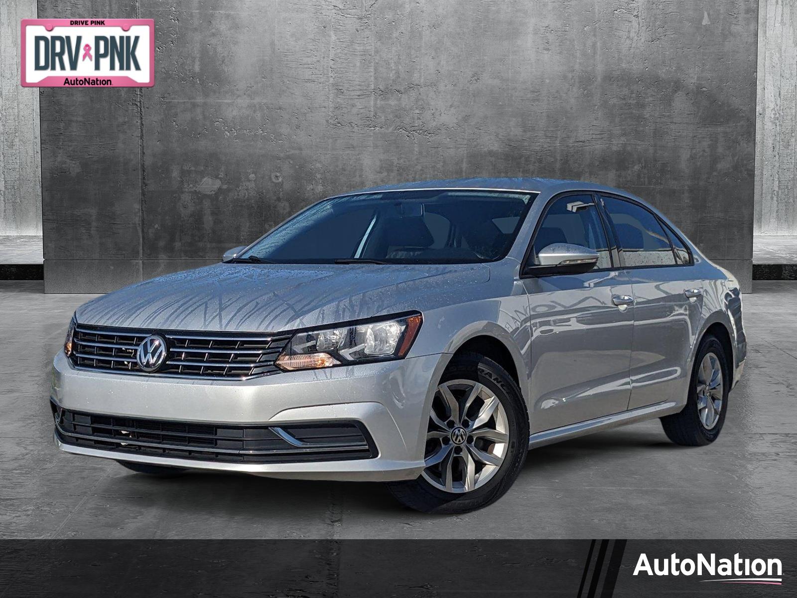 2018 Volkswagen Passat Vehicle Photo in MIAMI, FL 33172-3015