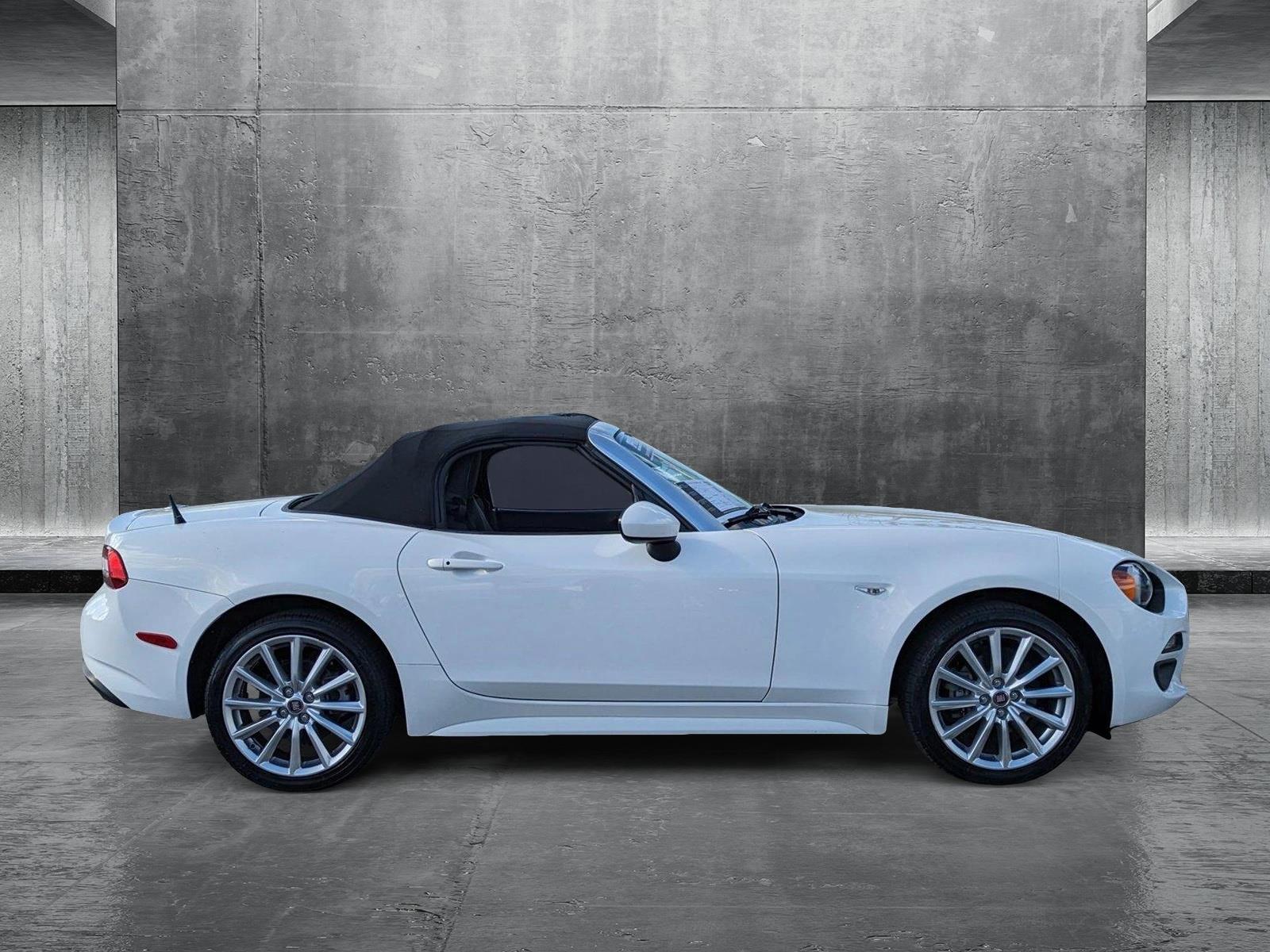 2017 FIAT 124 Spider Vehicle Photo in Sanford, FL 32771