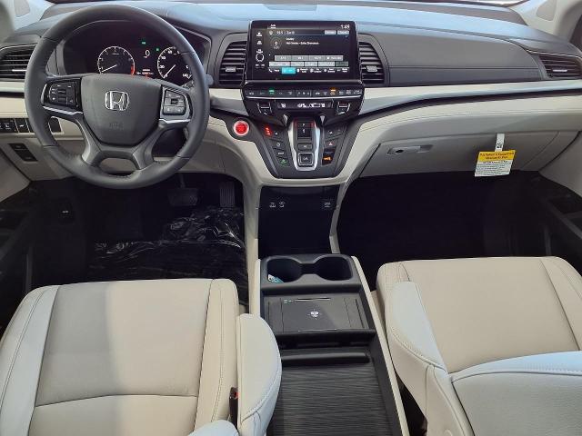 2025 Honda Odyssey Vehicle Photo in Oshkosh, WI 54904