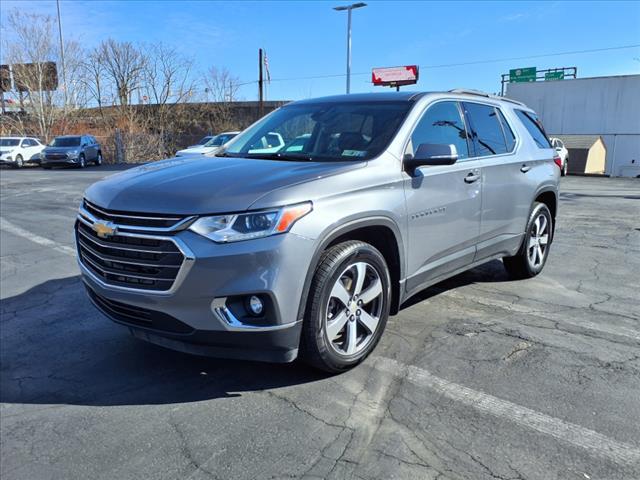 2021 Chevrolet Traverse Vehicle Photo in TARENTUM, PA 15084-1435