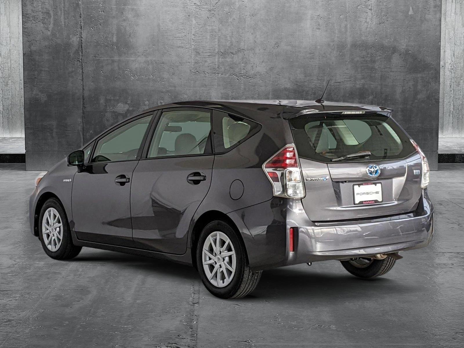 2015 Toyota Prius v Vehicle Photo in Spokane Valley, WA 99206