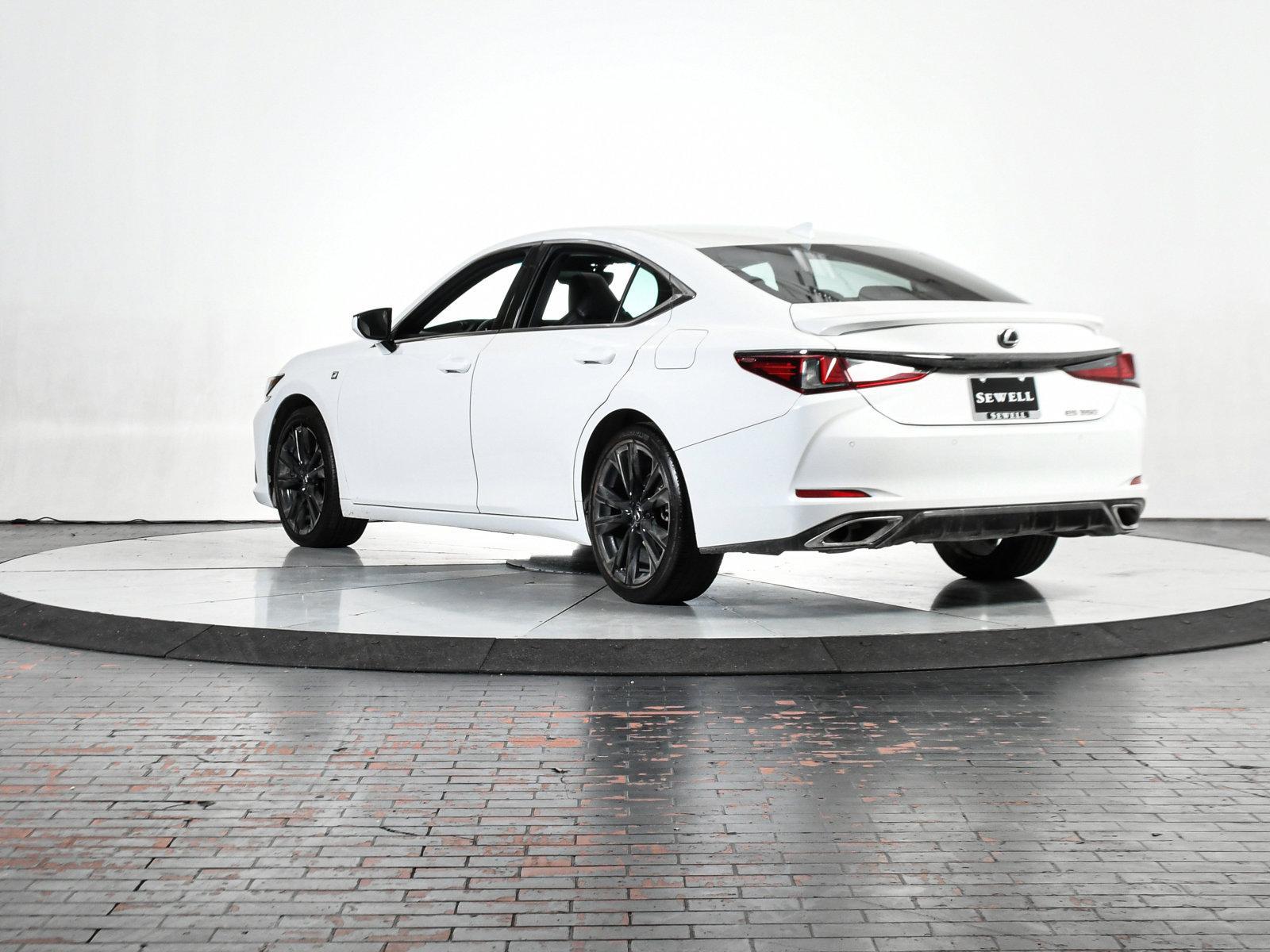 2022 Lexus ES 350 Vehicle Photo in DALLAS, TX 75235