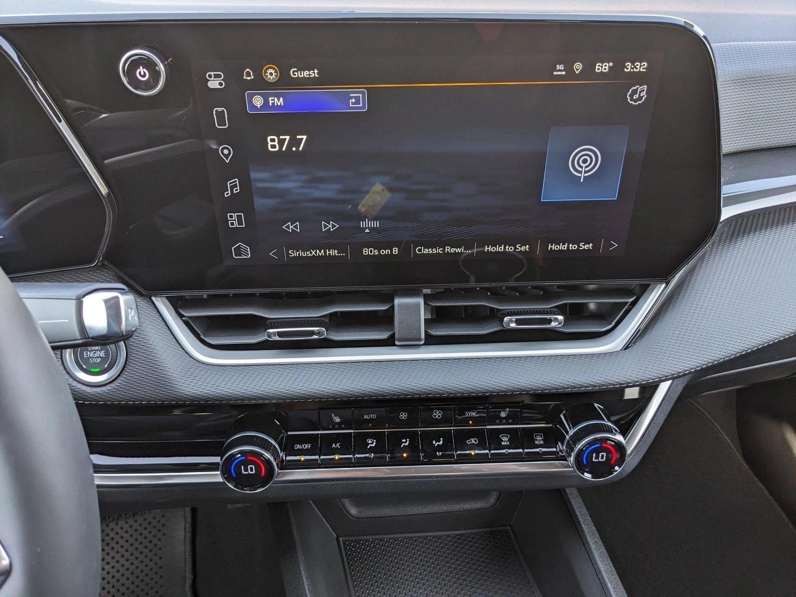 2025 Chevrolet Equinox Vehicle Photo in HOUSTON, TX 77034-5009