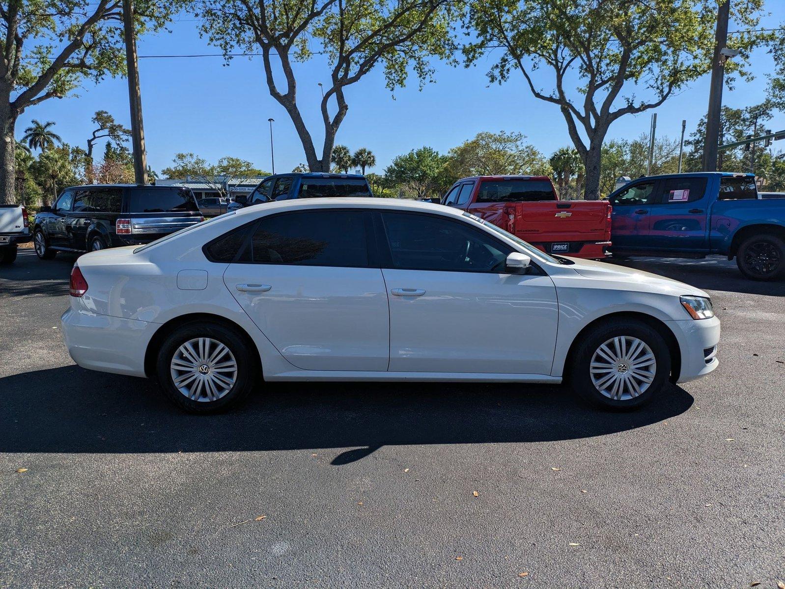 2015 Volkswagen Passat Vehicle Photo in GREENACRES, FL 33463-3207