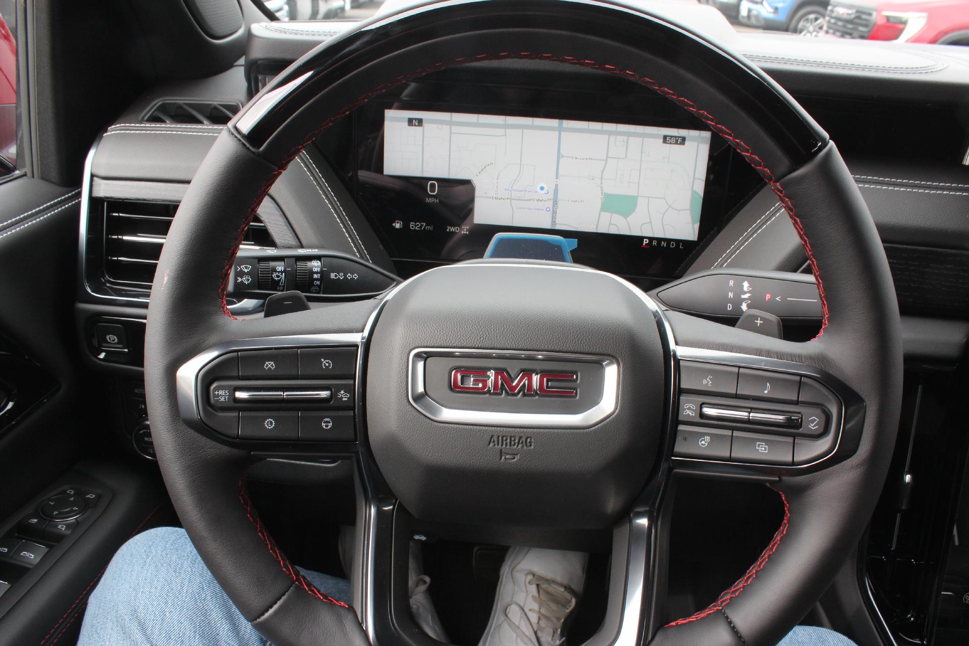 2025 GMC Yukon XL Vehicle Photo in AURORA, CO 80012-4011