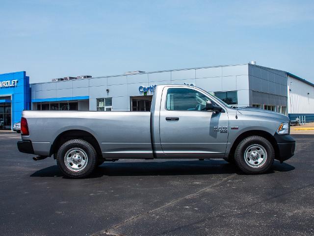 2022 Ram 1500 Classic Vehicle Photo in MADISON, IN 47250-1611