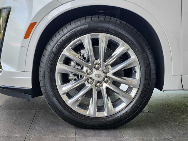 2025 Cadillac XT6 Vehicle Photo in HOUSTON, TX 77079