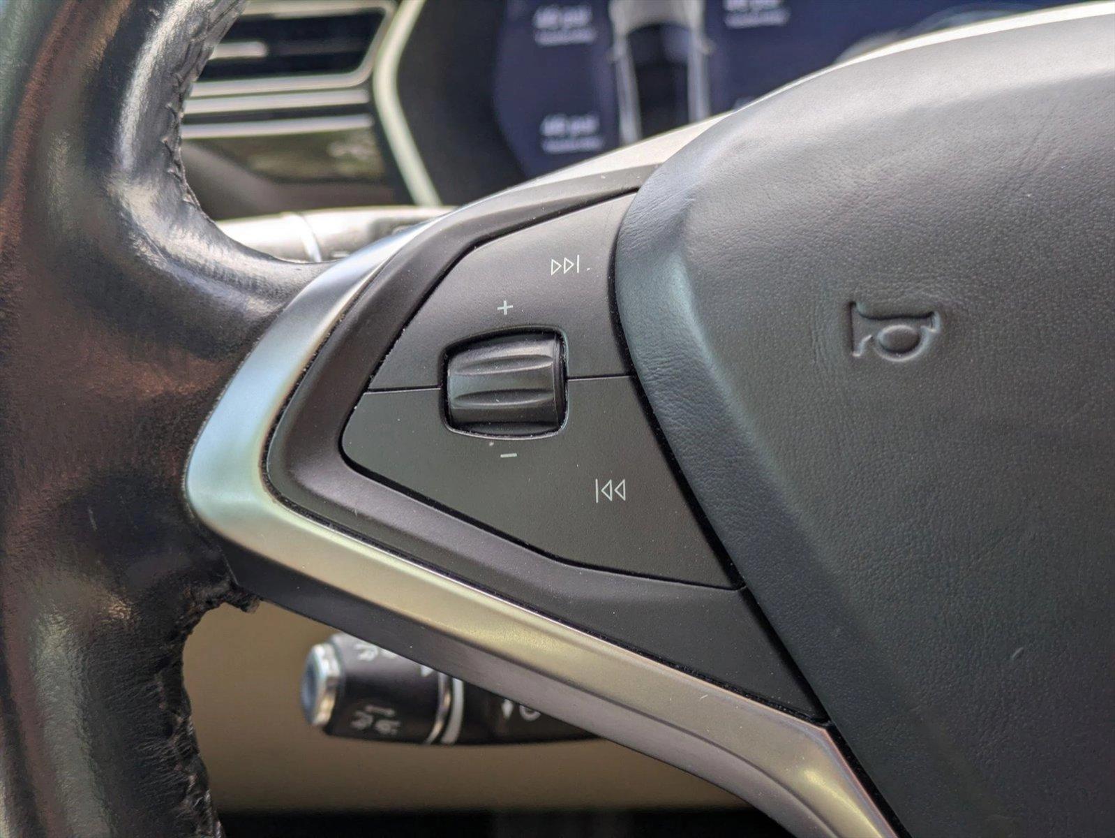 2015 Tesla Model S Vehicle Photo in GREENACRES, FL 33463-3207
