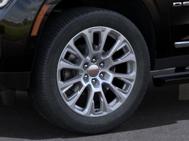 2025 GMC Yukon XL Vehicle Photo in MEDINA, OH 44256-9631