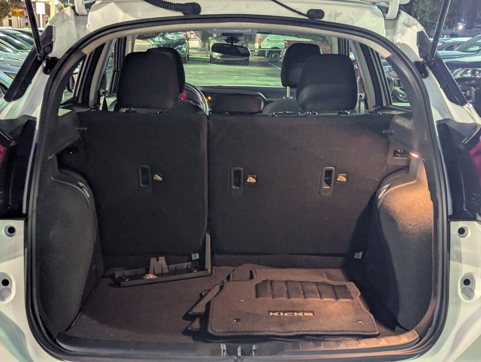 2024 Nissan Kicks Vehicle Photo in Miami, FL 33135