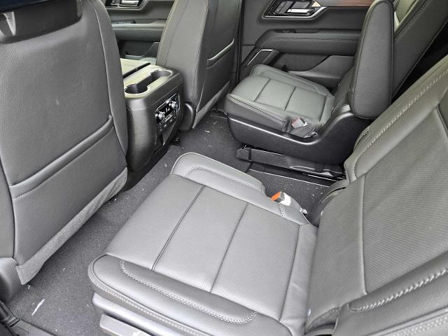 2025 GMC Yukon Vehicle Photo in DALLAS, TX 75209-3016