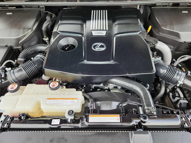 2022 Lexus LX 600 Vehicle Photo in FORT WORTH, TX 76132
