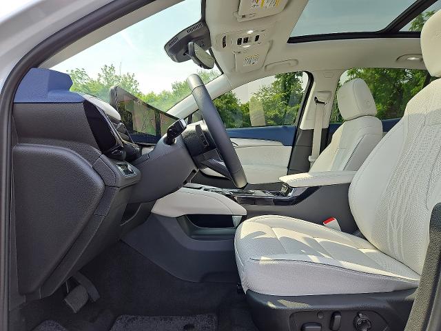 2025 Buick Envision Vehicle Photo in TREVOSE, PA 19053-4984