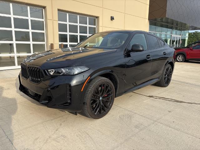 2024 BMW X6 xDrive40i Vehicle Photo in Peoria, IL 61615