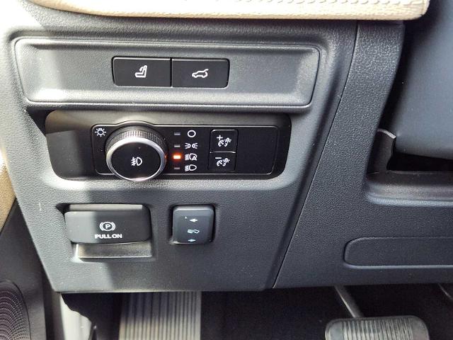 2024 Ford Expedition Vehicle Photo in DENTON, TX 76210-9321
