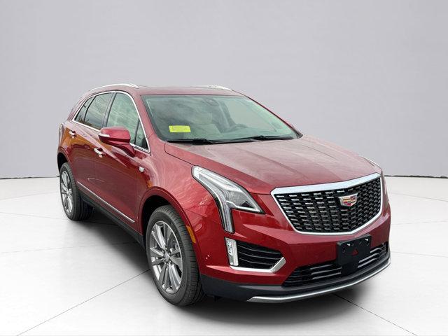 2025 Cadillac XT5 Vehicle Photo in LEOMINSTER, MA 01453-2952