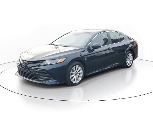 Used 2020 Toyota Camry LE with VIN 4T1C11AK8LU387664 for sale in Grand Blanc, MI